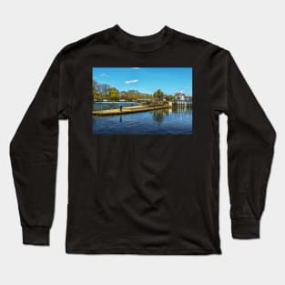 Approaching The Lock At Goring Long Sleeve T-Shirt